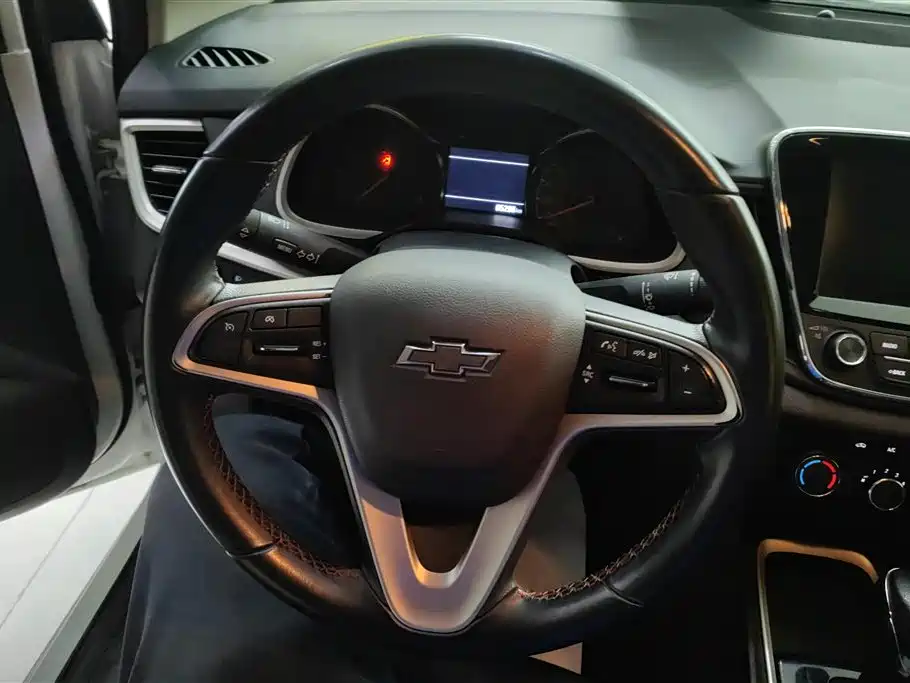 Chevrolet Monza 2019 Redline 320T DCT Joy Edition China VI фото 15
