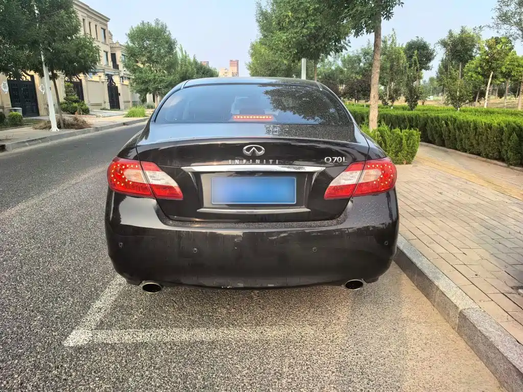 Infiniti Q70 2014 2013 Q70L 2.5L Comfort