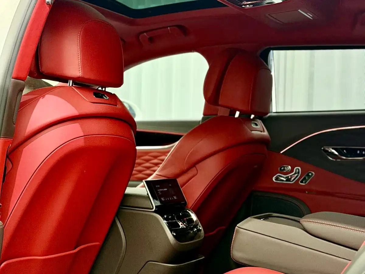 Bentley Flying Spur Plug-in Hybrid 2022 2.9T V6 Hybrid фото 14