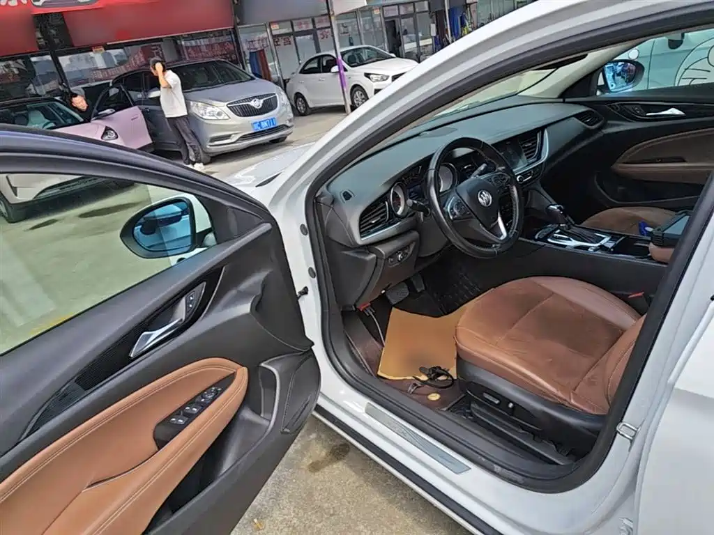 Buick Regal 2019 20T Elite China VI фото 16