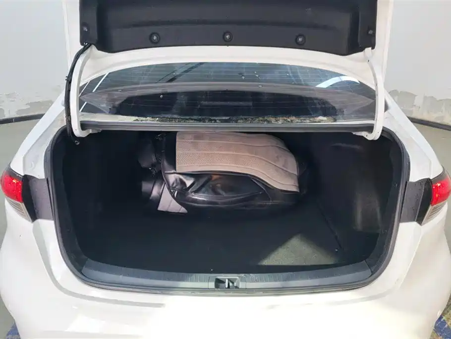 Toyota Levin 2023 185T CVT Luxury фото 4