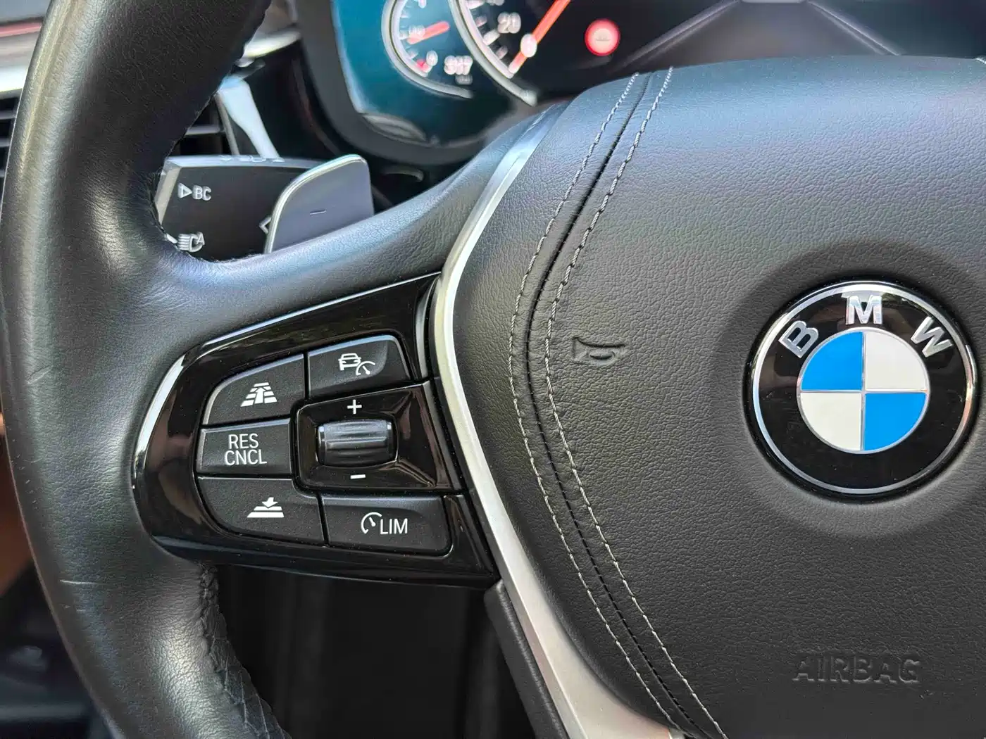 BMW 5 Series 2018 530Li Exclusive Luxury Package фото 15