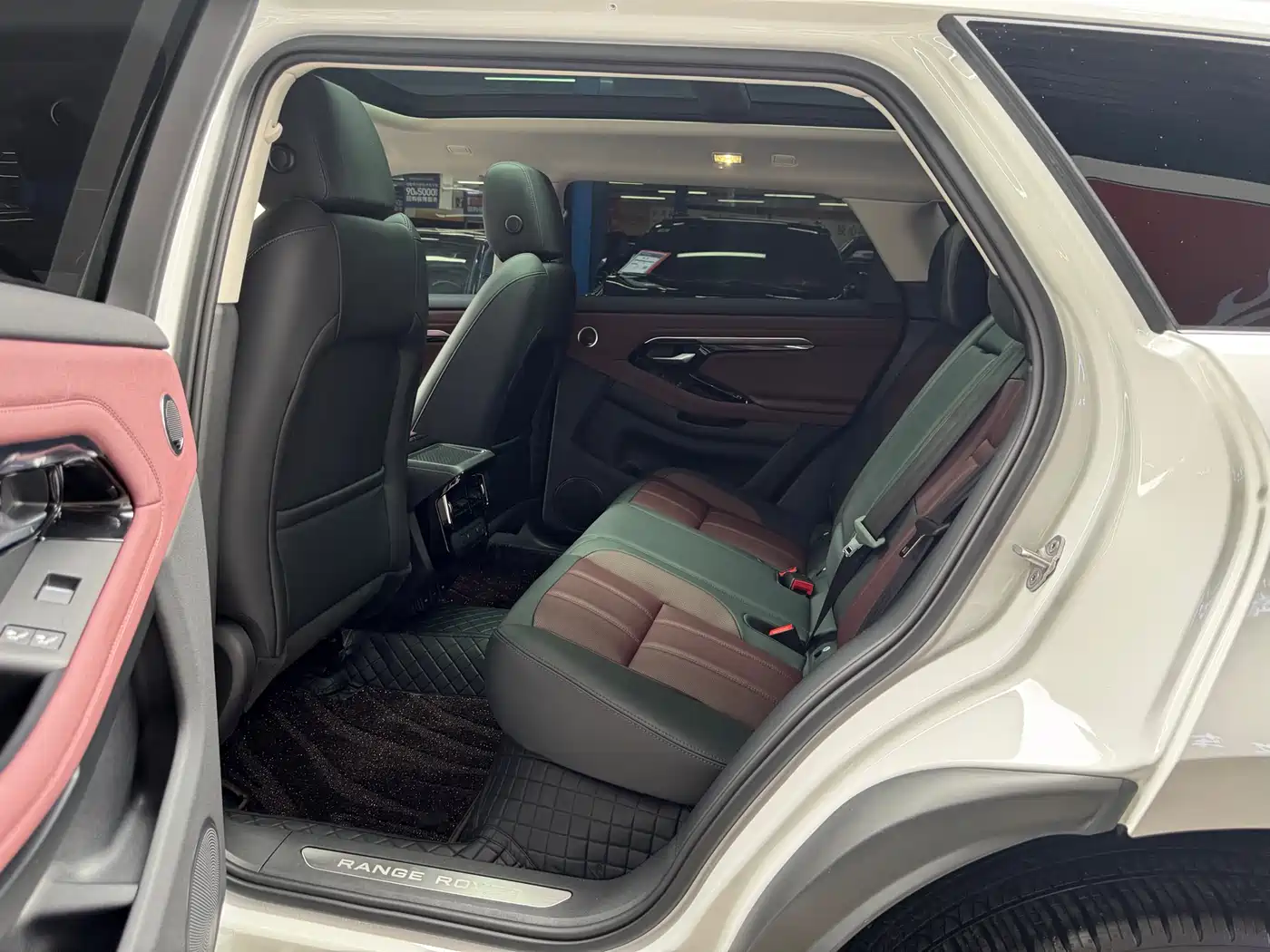 LAND ROVER RANGE ROVER AURORA