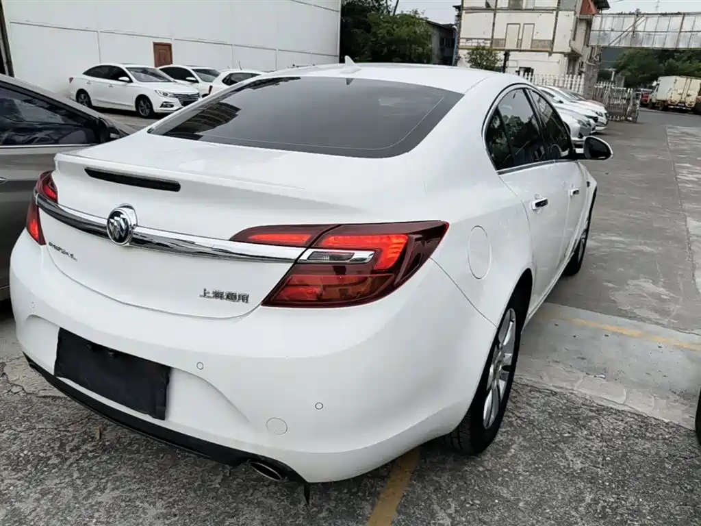 Buick Regal 2015 2.0L Elite Fashion Model фото 7