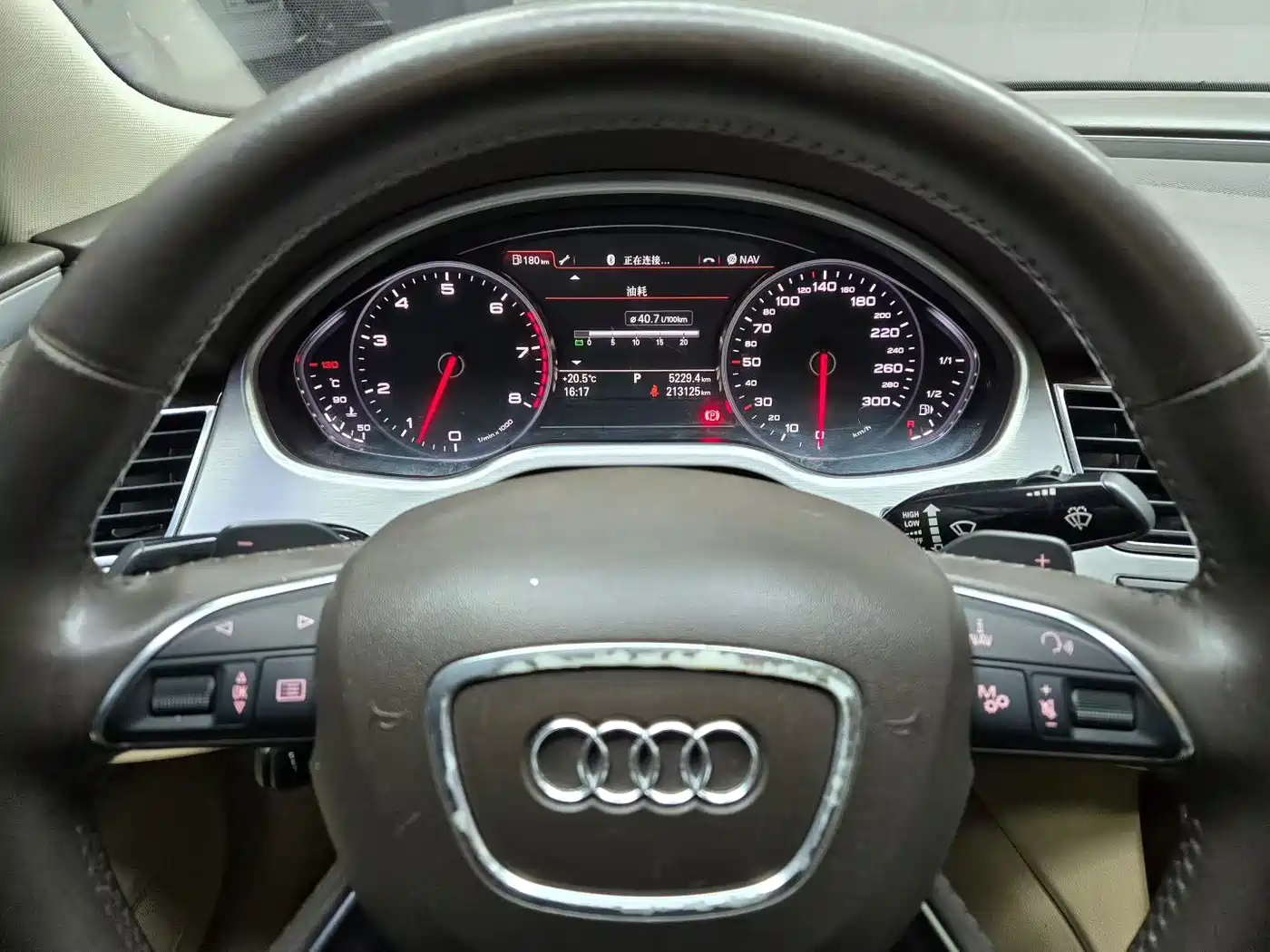 Audi A8 2011 A8L 3.0 TFSI quattro Comfort (245kW) фото 5