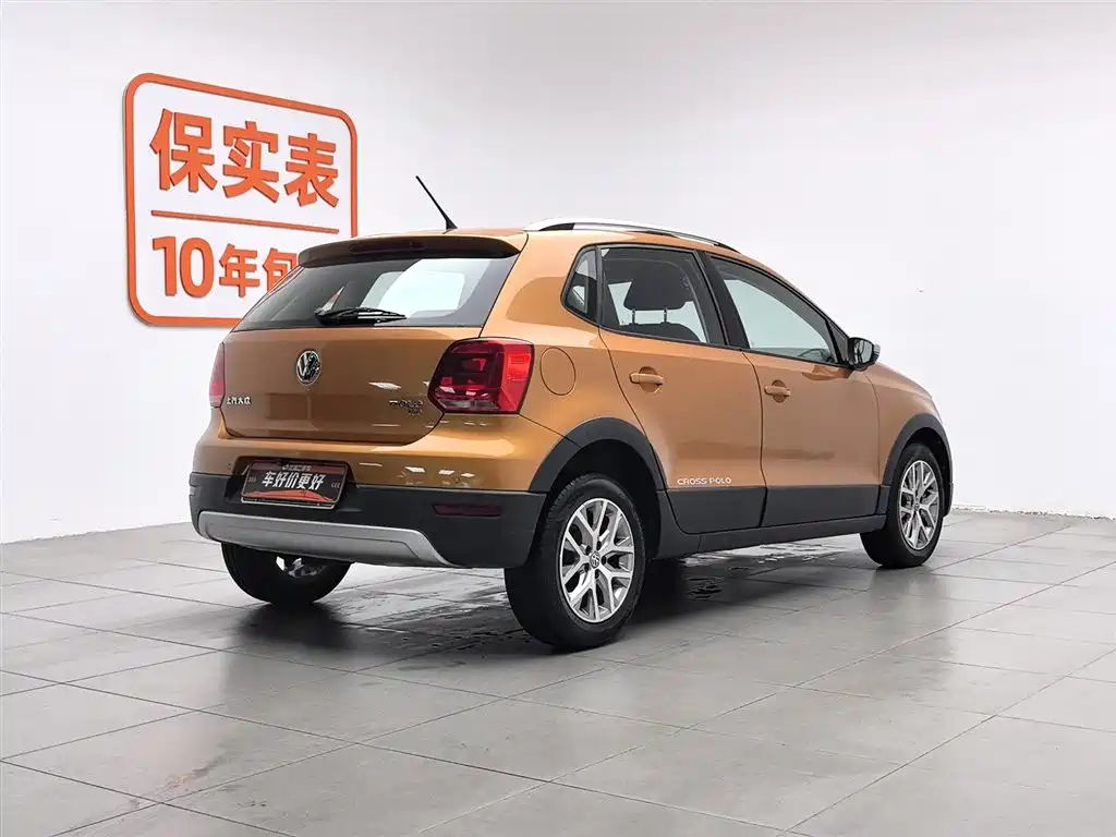 Volkswagen Polo 2018 1.5L Cross Polo Auto фото 2