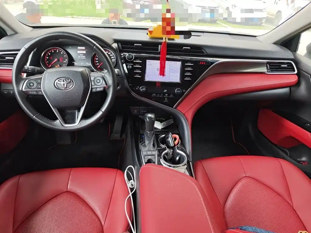 Toyota Camry 2018 2.5S Trend Edition фото 13