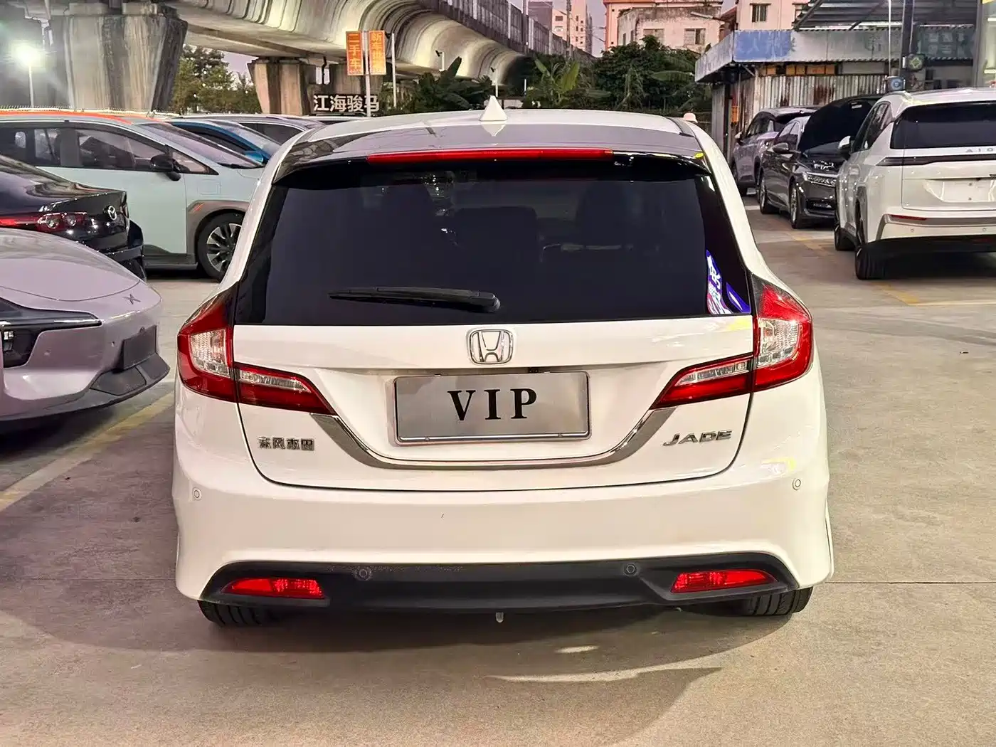 Honda Jade 2014 2013 1.8L Automatic Comfort Edition 5-seater