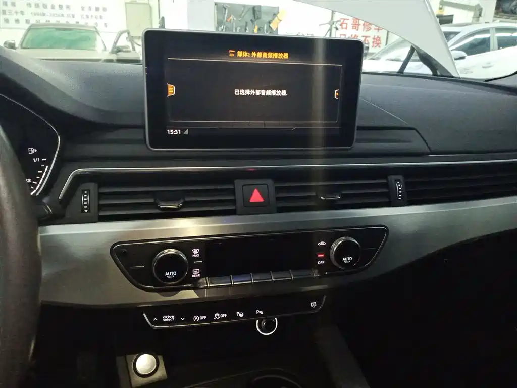 Audi A4L 2019 40 TFSI Fashion (China VI) фото 5
