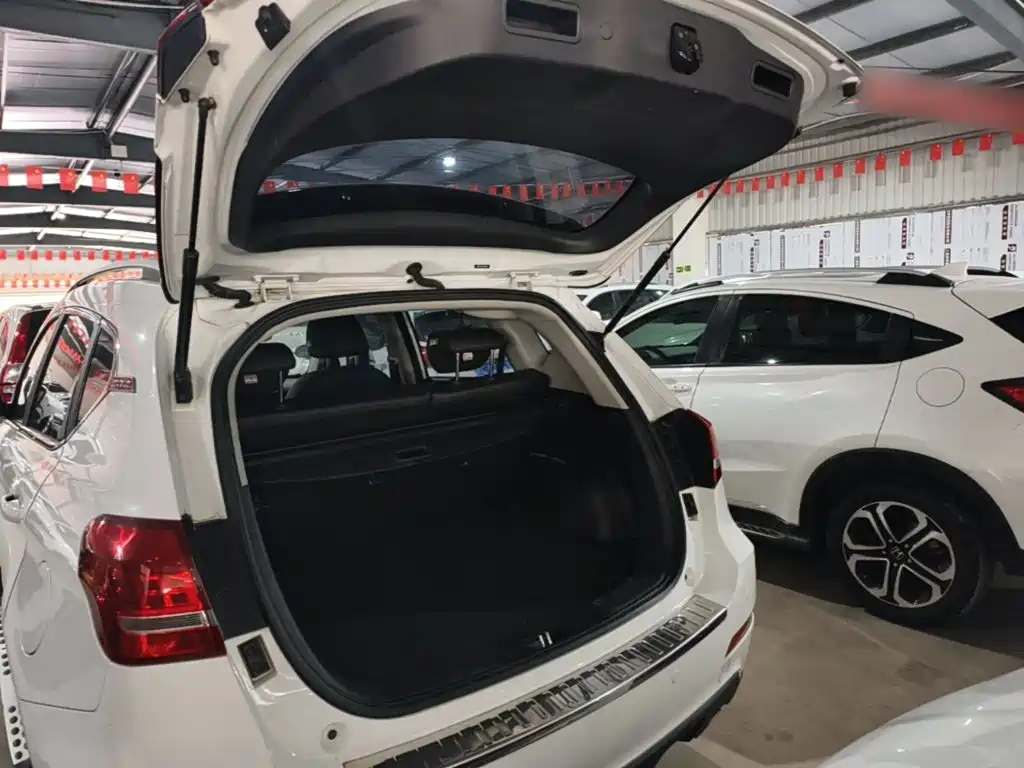 Фото 19 - Haval H2