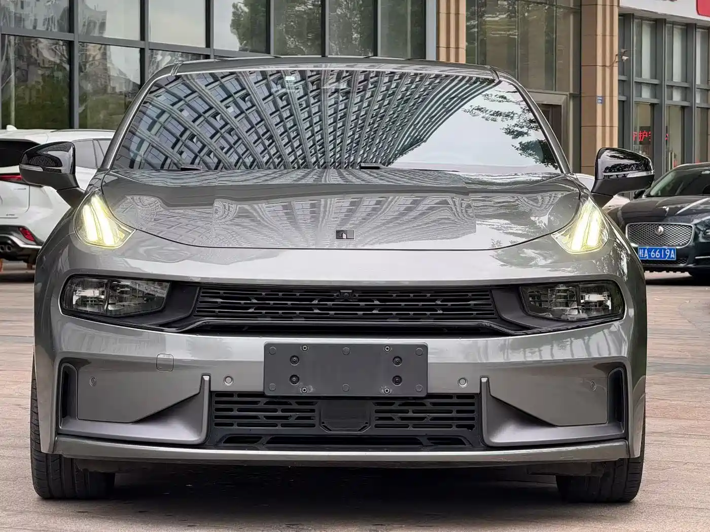 Lynk & Co 03 2021 2.0TD Auto Jin Champion Edition фото 2
