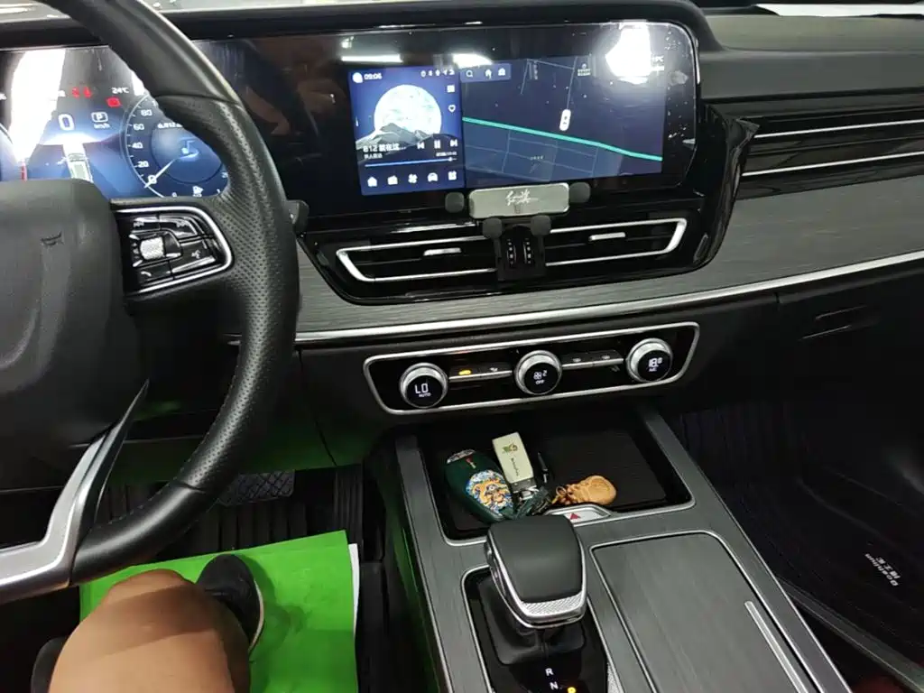 Hongqi HS5 2025 2026 2.0T 2WD Qi Rhythm Pro Edition