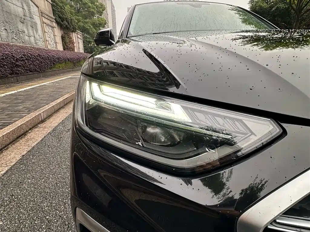 Audi Q5L 2022 40T Luxury Dynamic фото 10