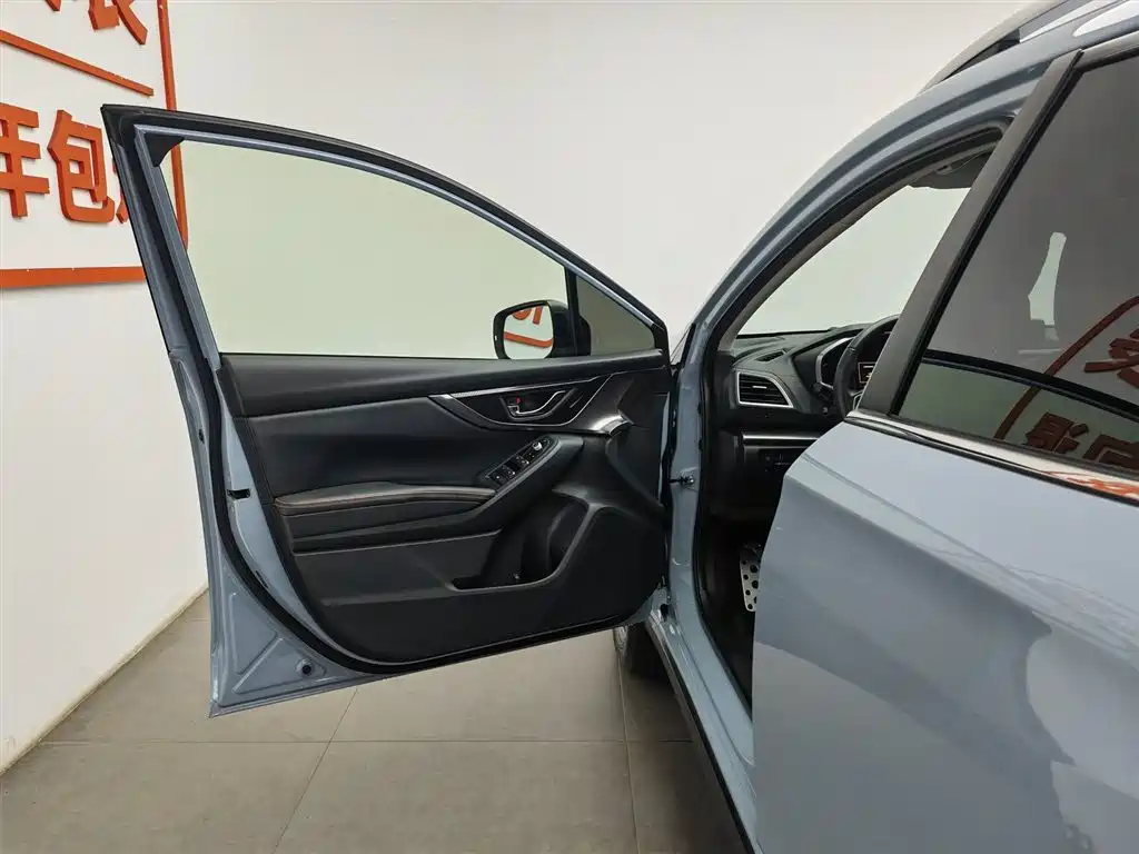 Subaru XV 2018 2.0i AWD Limited EyeSight фото 8