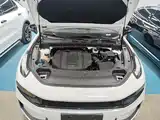 Фото 20 - Lynk & Co 03