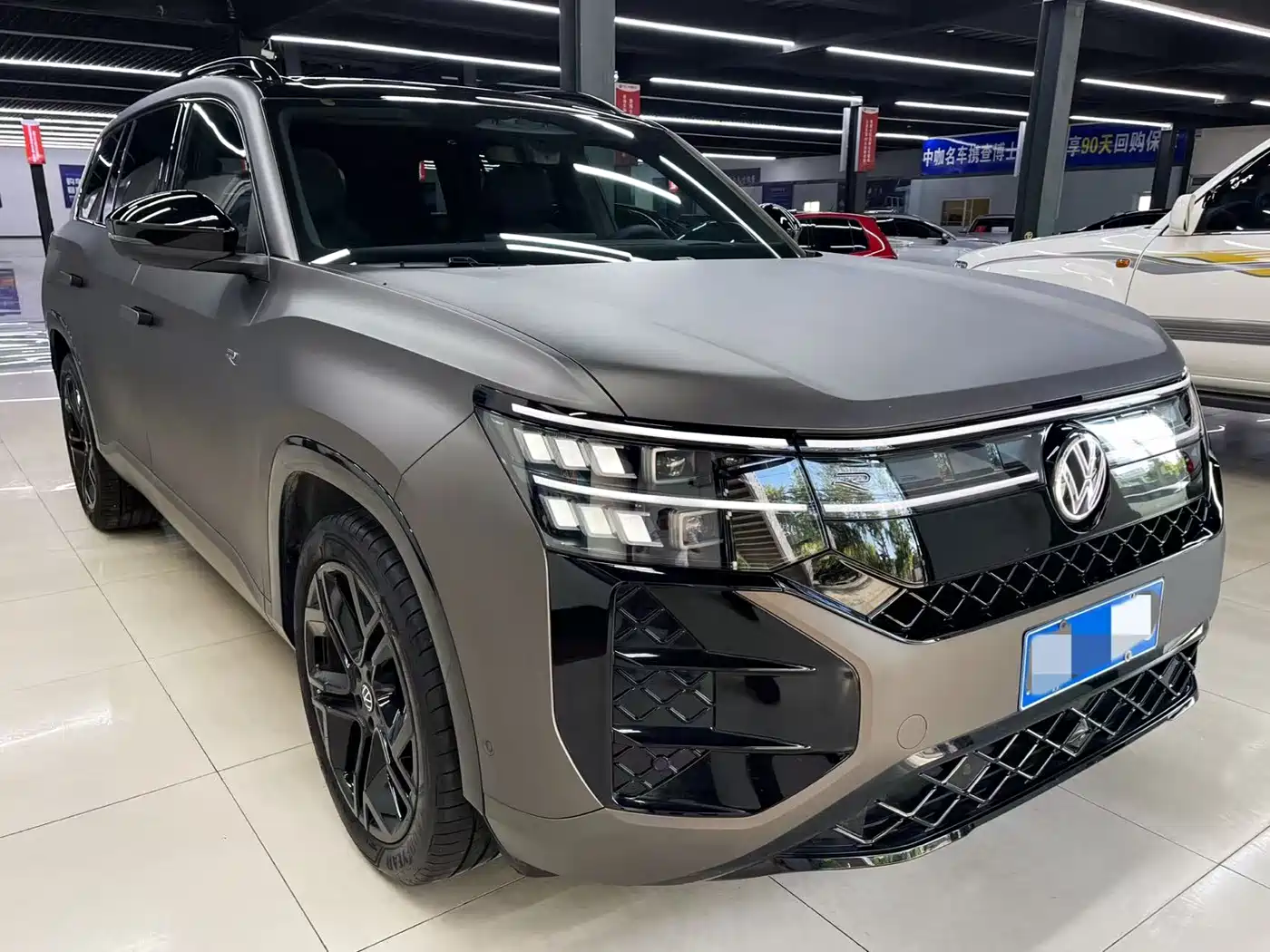Volkswagen Teramont 2025 Teramont Pro 450TSI 4WD Summit Edition фото 2