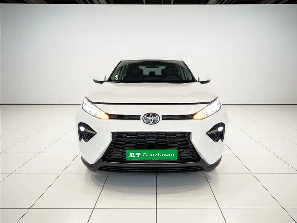 Toyota Wildlander 2022 2.0L CVT AWD Luxury Edition фото 3
