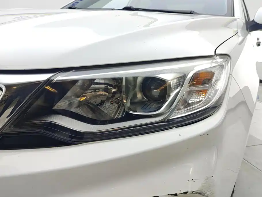 Geely Vision 2020 2019 Upgrade 1.5L CVT Luxury China VI