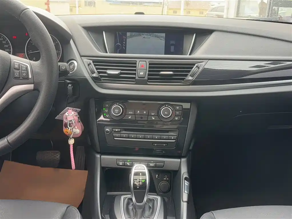 BMW X1 2015 Model sDrive18i Leading Advanced Edition фото 8