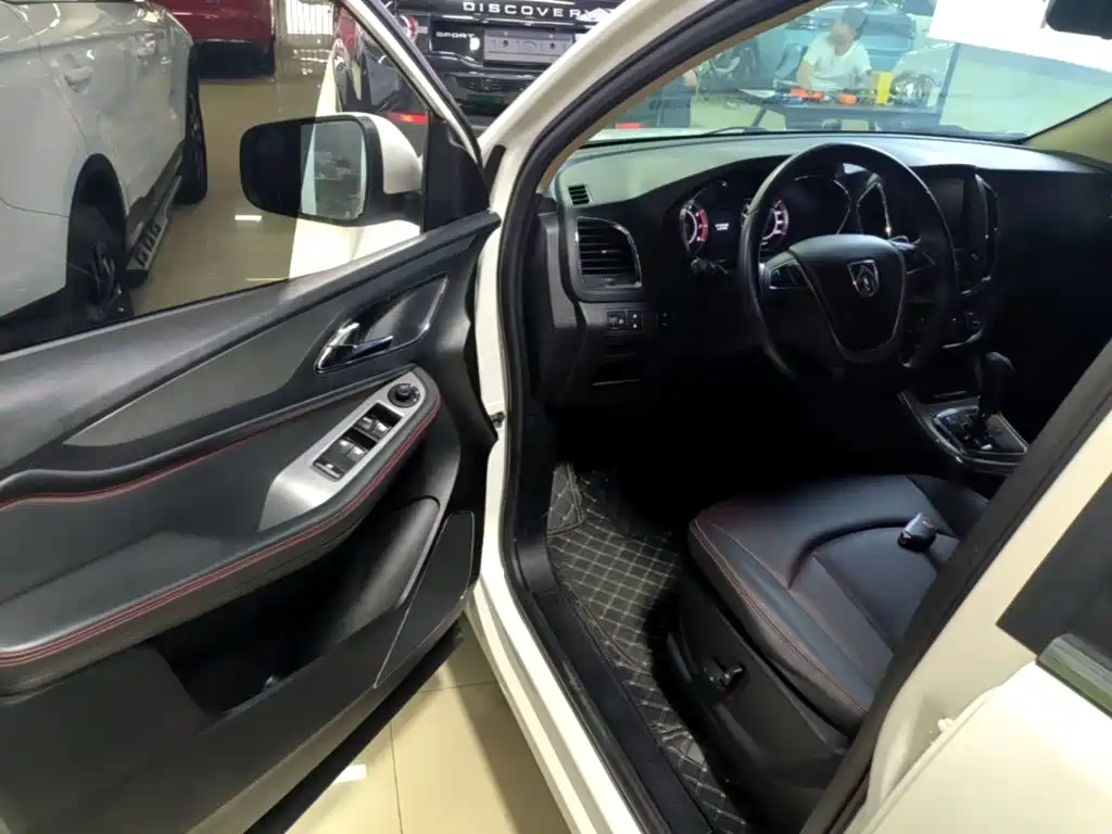 Baojun 560 2017 2016 1.8L iAMT Luxury