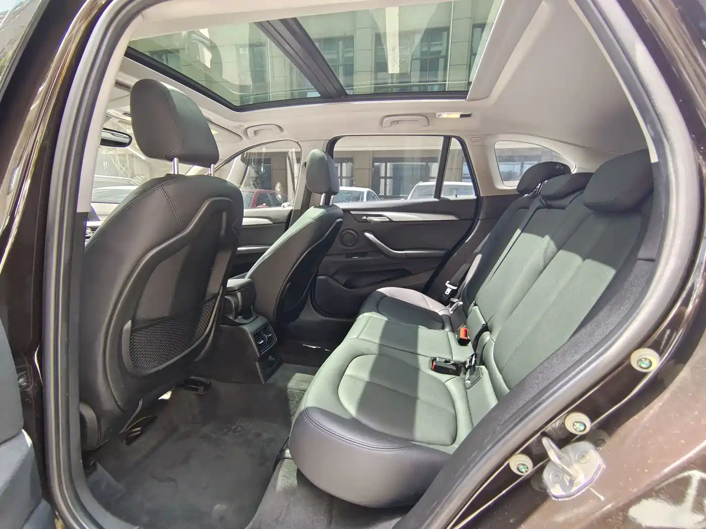 BMW X1 2018 sDrive20Li Leading Model фото 8