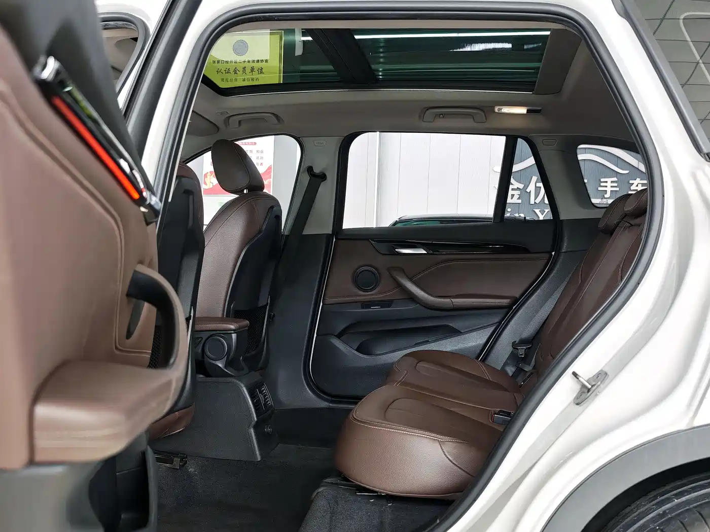 BMW X1 2018 sDrive18Li Premium Model фото 7