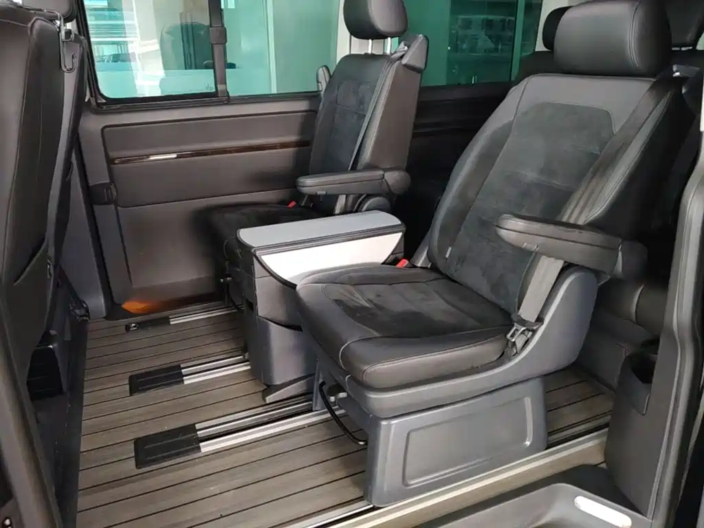 Volkswagen Multivan 2019 2019 2.0TSI 2WD Luxury 7-seater