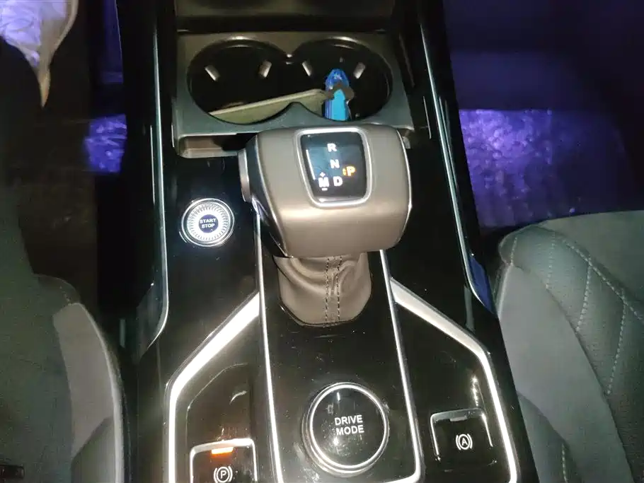 Hongqi HS5 2022 2.0T Smart Connect Flagship AWD Edition фото 16