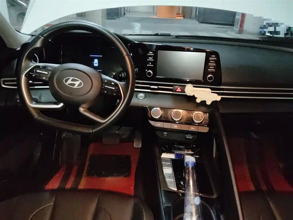 Hyundai Elantra 2023 1.5L CVT GLX Elite Edition фото 13