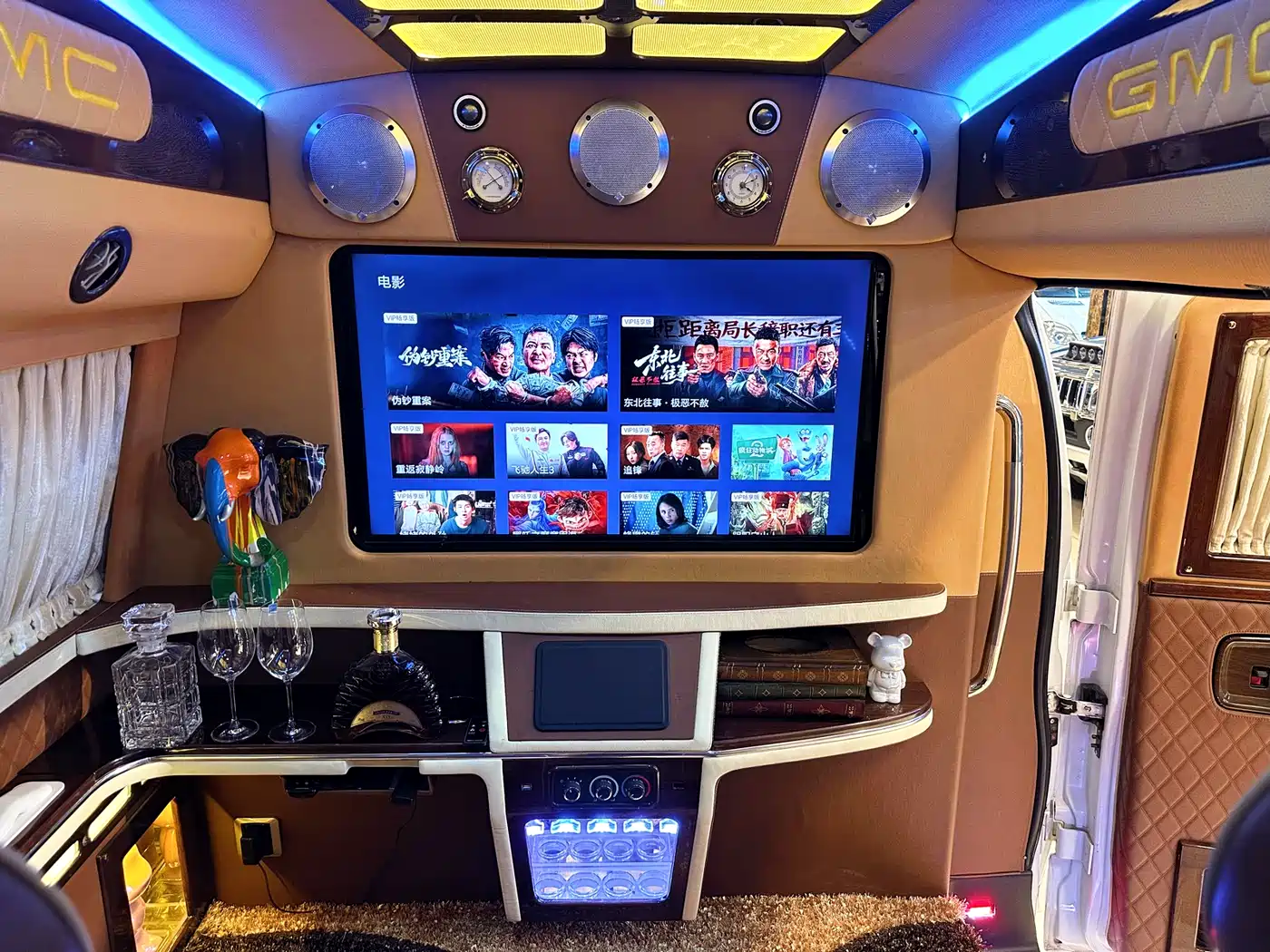 GMC Savana 2017 2016 5.3L G600S 4WD Elegant Edition