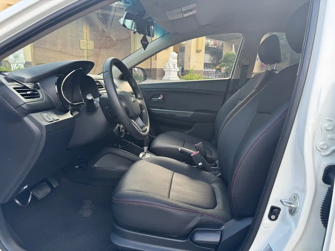 Kia K2 2013 2012 Sedan 1.4L AT GLS Commemorative Edition