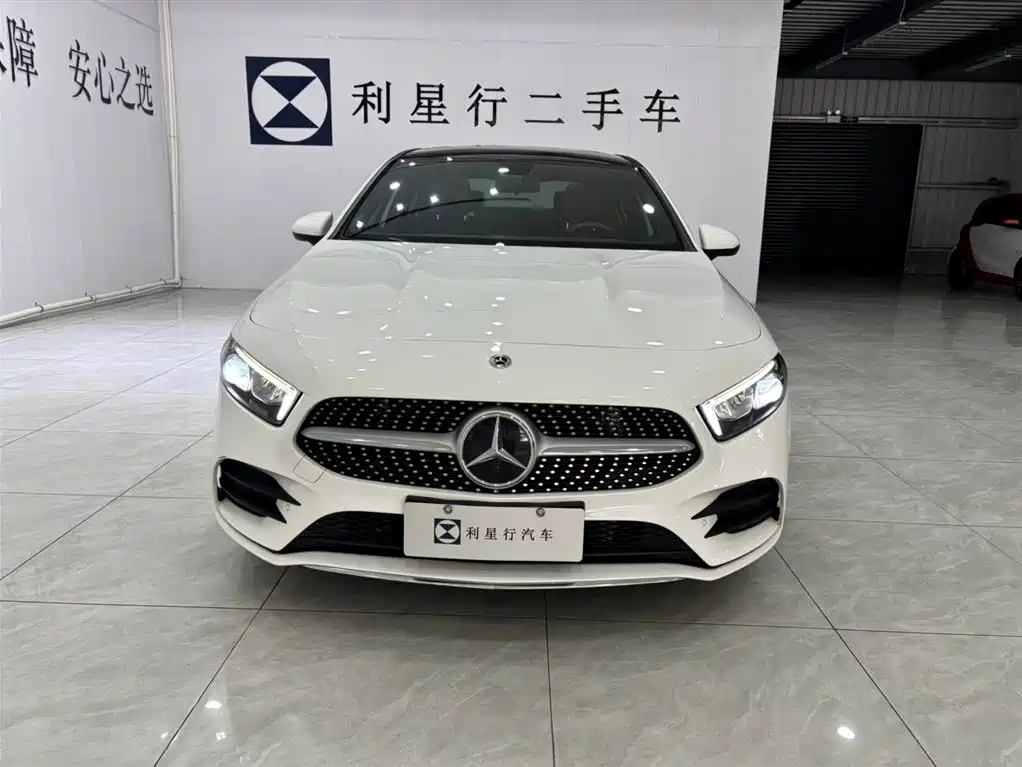 Mercedes-Benz A-Class 2021 A 200 L Sport Sedan Fashion Edition фото 13