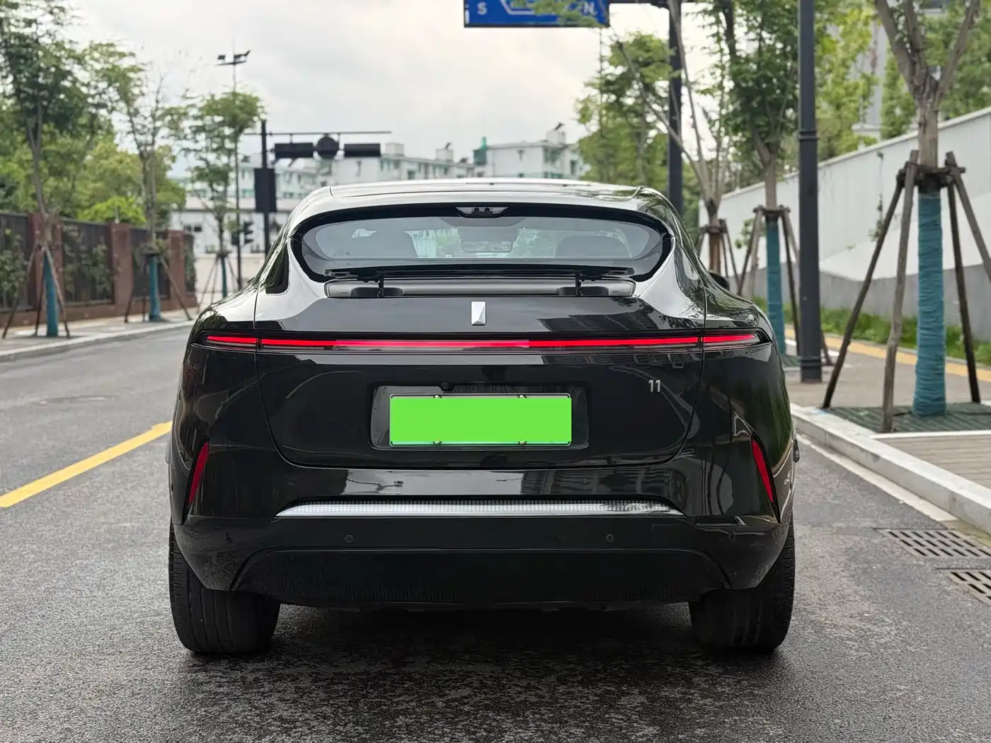 Avatr 11 2025 Max Pure Electric AWD фото 11