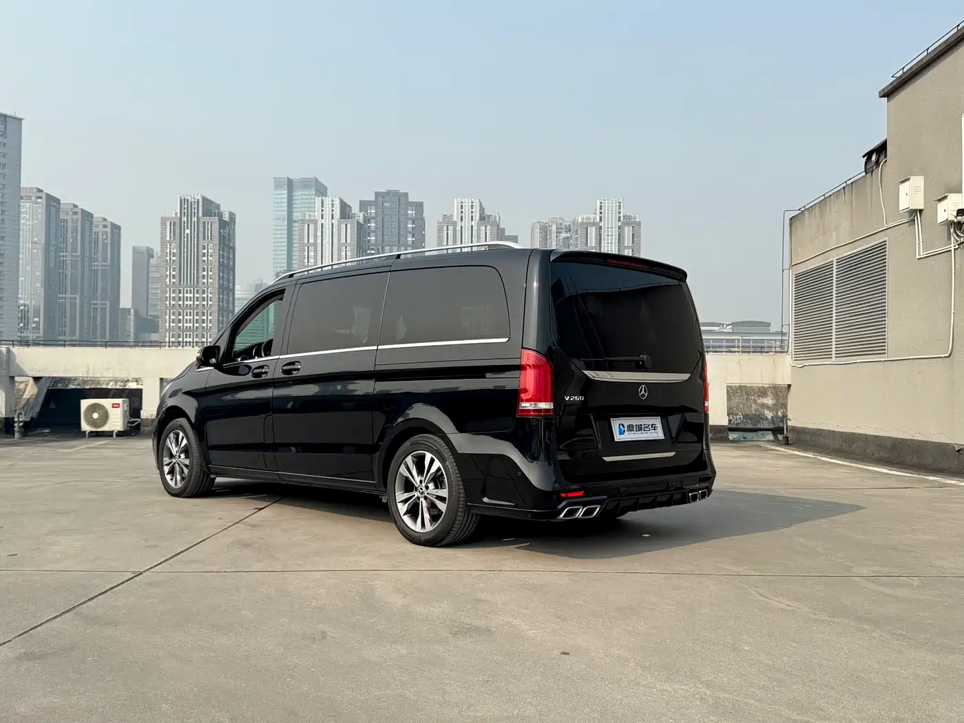 Mercedes-Benz V-Class 2018 V 260 AMG Sport Edition China VI фото 16
