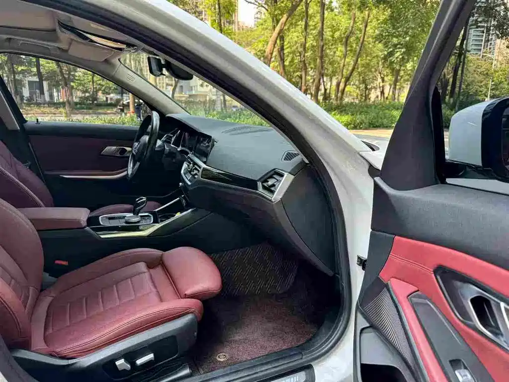 BMW 3 Series 2021 320Li M Sport Package фото 8