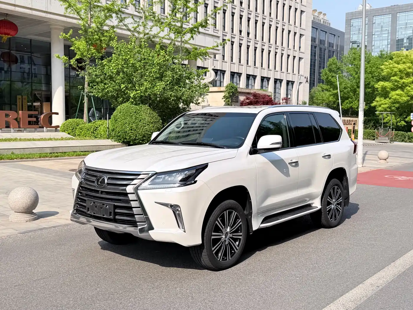 Lexus LX 2019 570 Prestige Luxury Edition