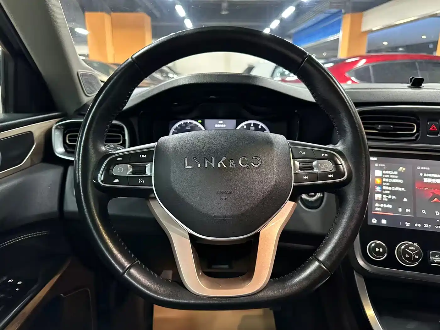 Lynk & Co 01 2019 2.0T 2WD Type Pro Version China V фото 10