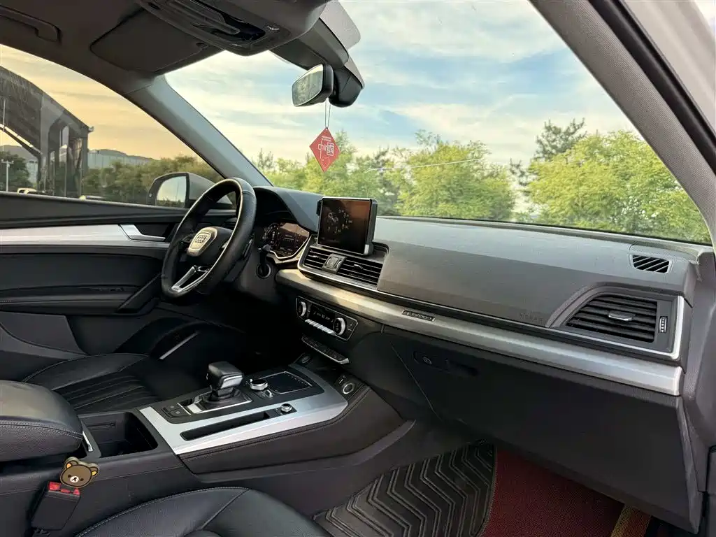Audi Q5L 2020 40 TFSI Prestige Fashion фото 10