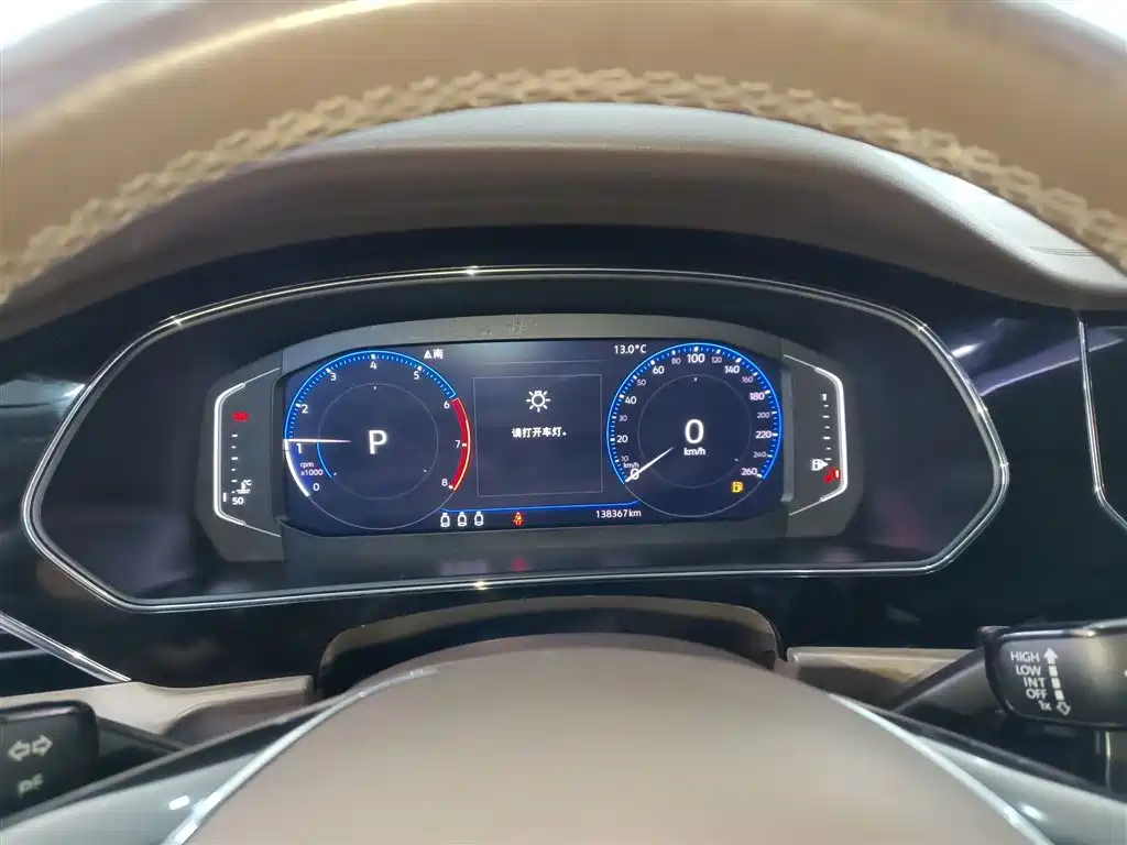 Volkswagen Passat 2019 330TSI Luxury Edition China VI фото 8