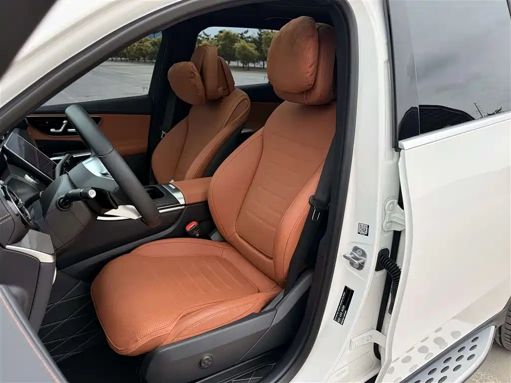 Mercedes-Benz GLC 2023 Facelift GLC 260 L 4MATIC Sport 5-Seater фото 5