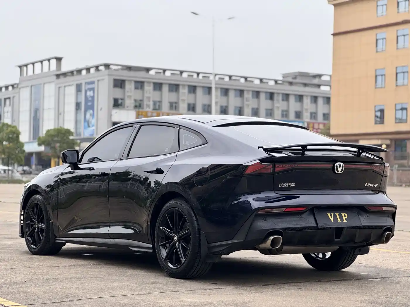 CHANGAN UNI-V