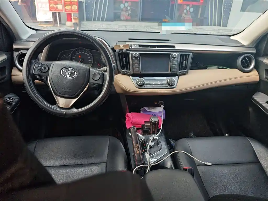 Toyota RAV4 Rongfang 2015 2.0L CVT 2WD Trend Edition фото 13
