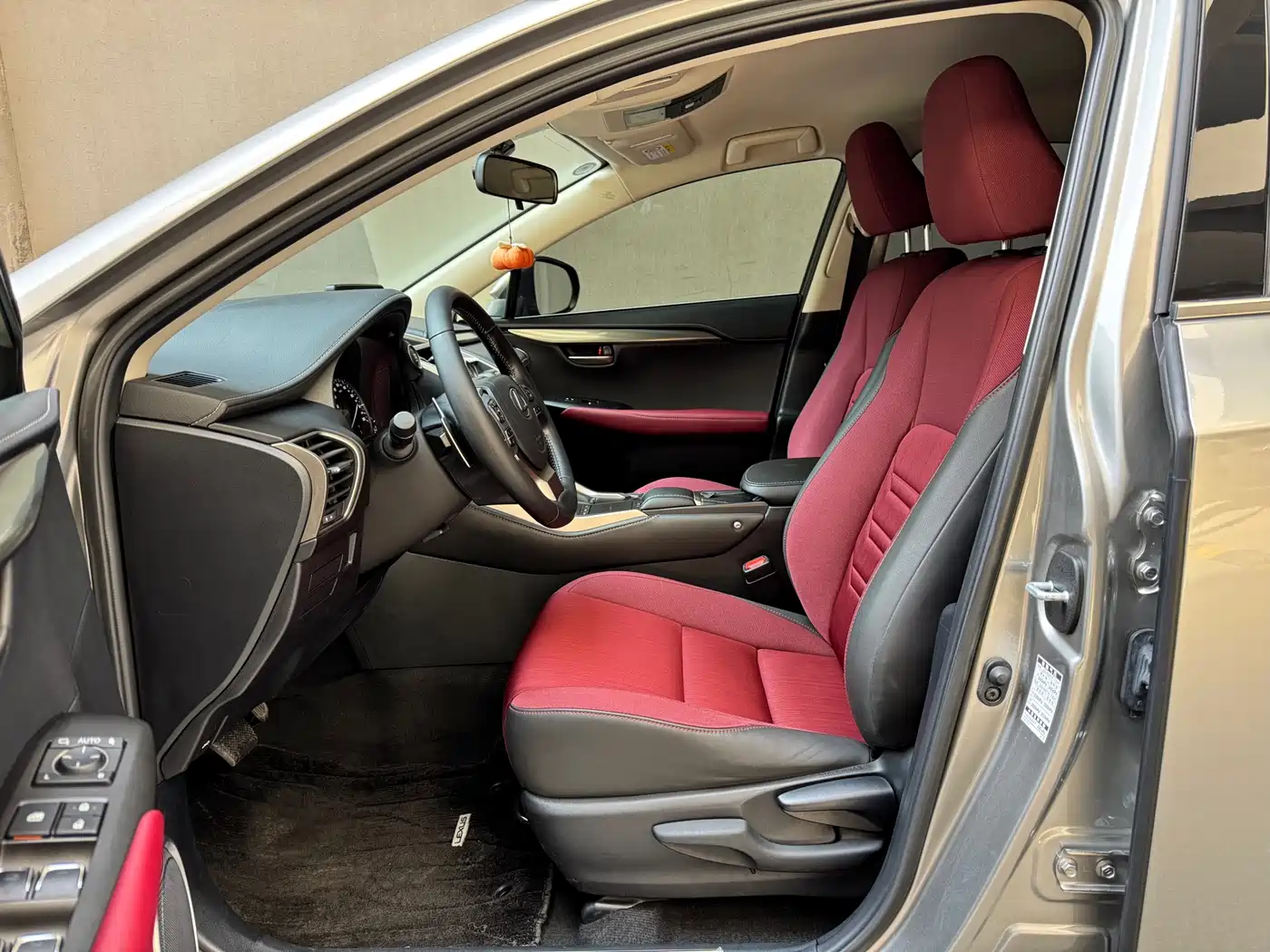 Lexus NX 2020 200 FWD Sharp Edition China VI фото 6