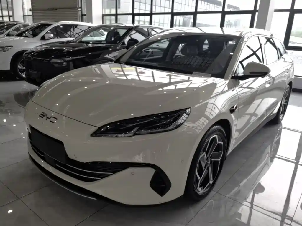 BYD Seal 06 DM-i Touring 2025