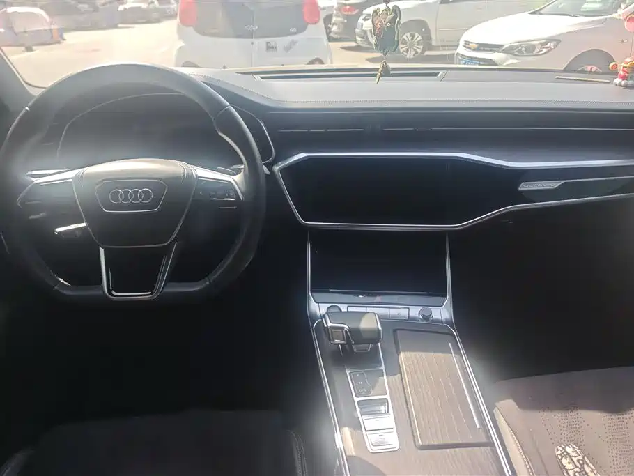 Audi A6L 2024 45 TFSI quattro Exclusive Dynamic фото 12