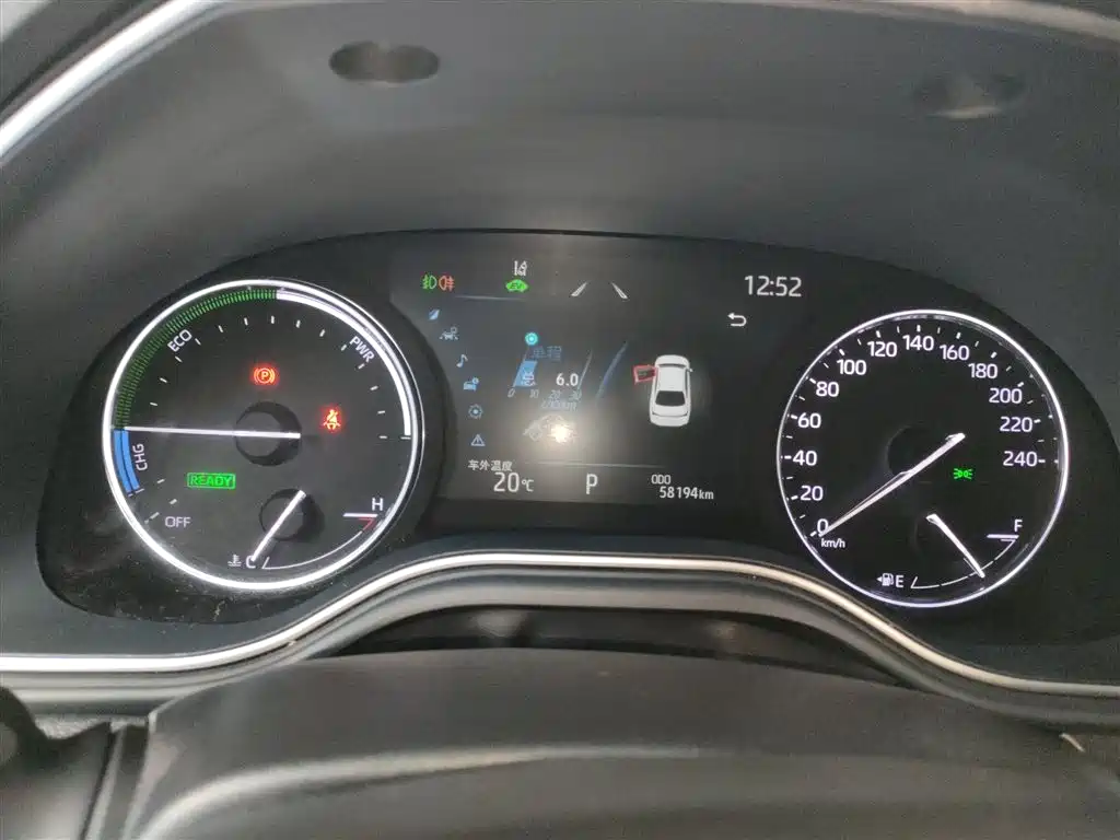 Toyota Avalon 2022 Hybrid 2.5L Luxury Edition фото 12