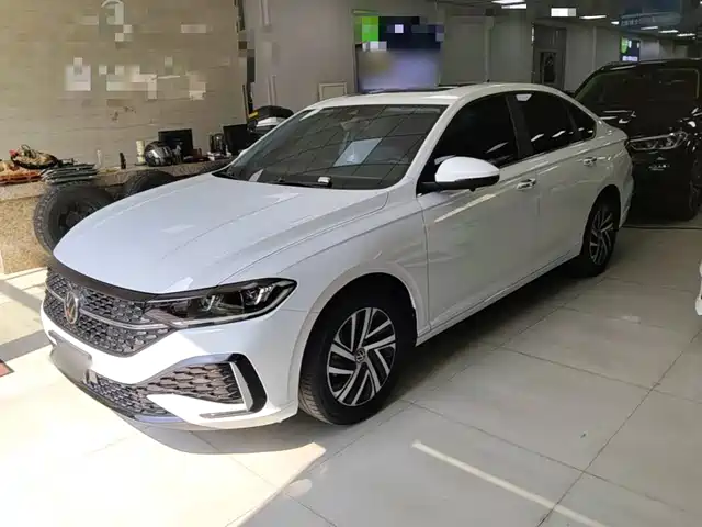Volkswagen Lavida 1.5L, автомат, Звёздное небо, 5 млн