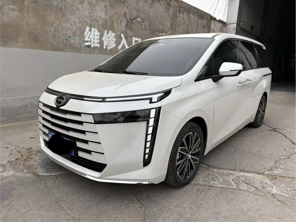 GAC TRUMPCHI E8