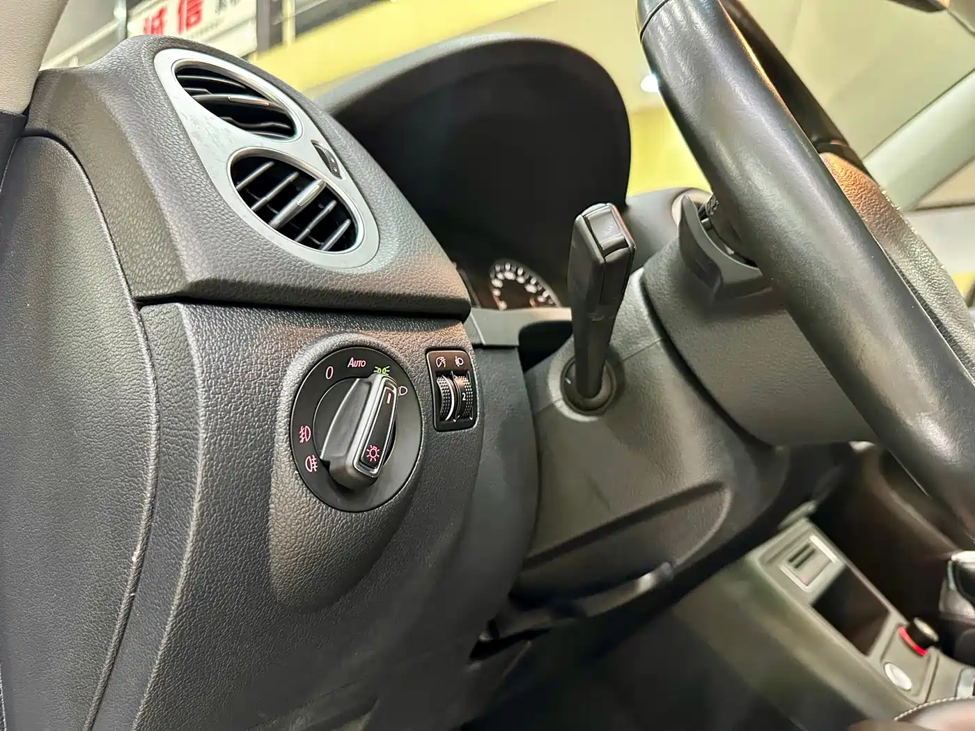 Volkswagen Tiguan 2016 Model 300TSI Automatic 2WD Luxury Edition фото 17