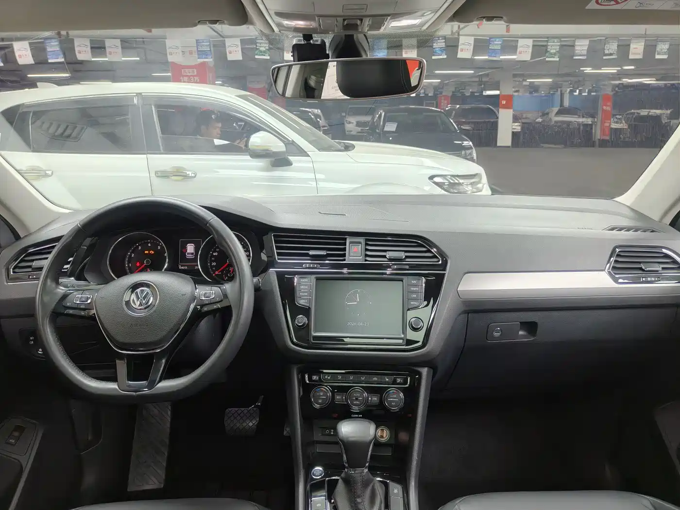 Volkswagen Tiguan L 2017 380TSI Automatic 4WD Luxury Edition фото 21